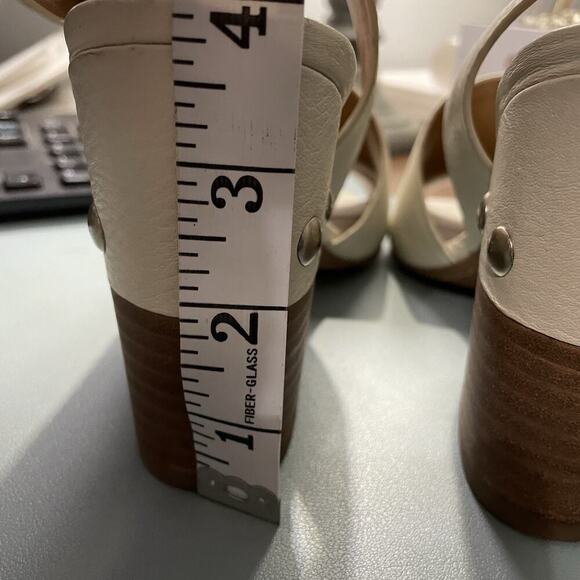 Marc Fisher Waleis Sandal Women Sz 8M Ivory Peep Toe Studded Block Heel Preppy - Picture 6 of 10